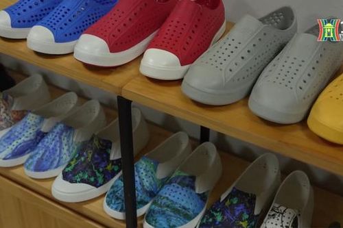 Quy trình sản xuất giày chống nước | Made in Hanoi | 23/02/2024