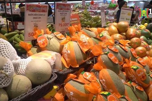 Giá cả hàng hóa ngày Rằm tháng Giêng ổn định
