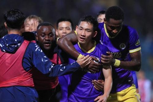 HLV người Nhật của Hà Nội FC có trận thắng đầu tiên