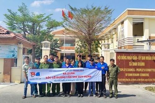 Công an TPHCM: Khởi động Tháng Thanh niên với chiến dịch bóc xóa quảng cáo sai quy định
