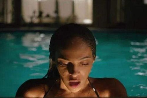 Vì sao bạn không nên bỏ lỡ 'Bơi Đêm', phim kinh dị mới của 'nhà ma' Blumhouse?