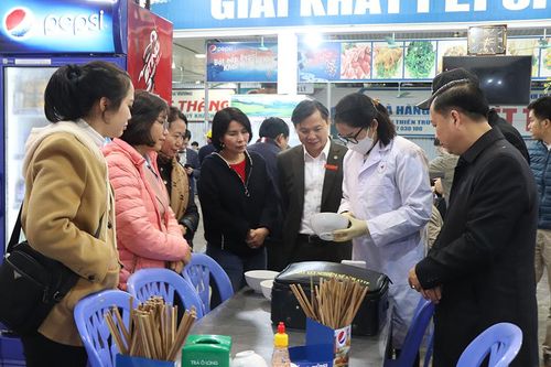 Vẫn còn vi phạm về an toàn thực phẩm tại lễ hội chùa Hương