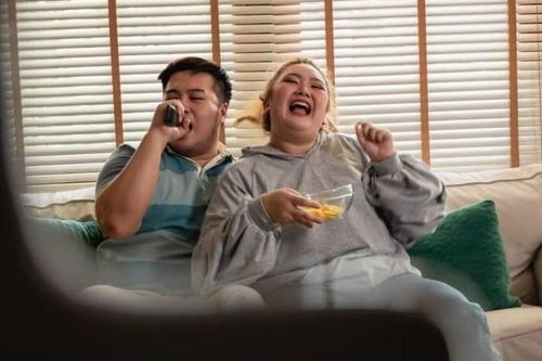 Lý do các đôi tăng cân không kiểm soát sau khi kết hôn
