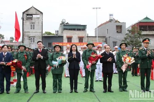 Lạng Sơn: Thanh niên nô nức lên đường nhập ngũ