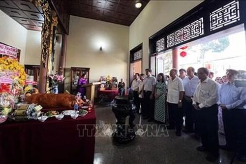 Cần Thơ tổ chức Lễ giỗ Đức Y Tổ Hải Thượng Lãn Ông Lê Hữu Trác lần thứ 233