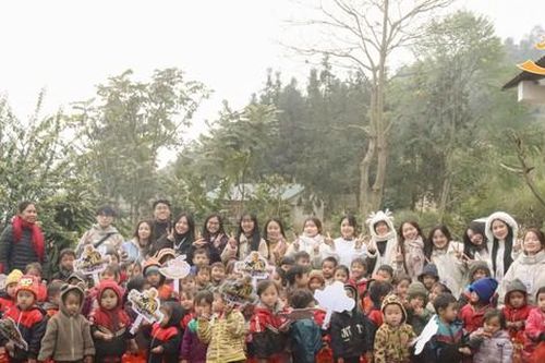 Dự án thiện nguyện Ấm Êm: Trao niềm tin, viết ước mơ tại vùng cao biên giới tỉnh Lào Cai