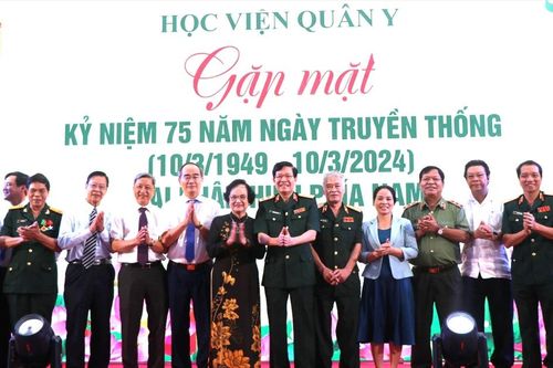 75 năm ngày truyền thống anh hùng của Học viện Quân y