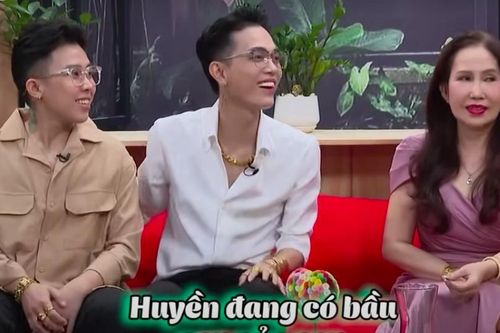 Chuyện kỳ lạ cặp đôi ở Sài Gòn: 'Chồng' mang thai, 'vợ' trẻ vui hết cỡ