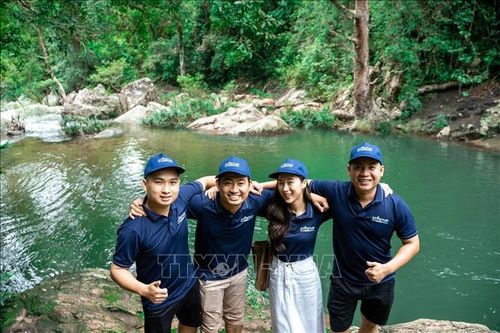 Giới trẻ Khánh Hòa làm du lịch bản địa