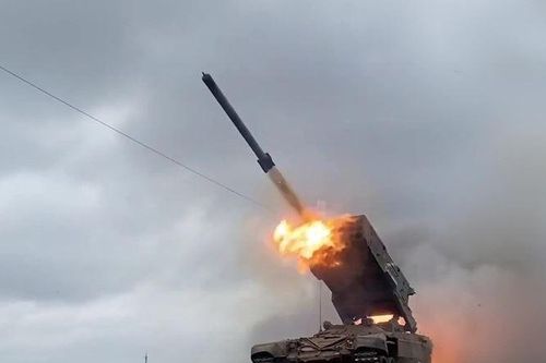 Lộ diện thiết kế khác lạ của tổ hợp phun lửa hạng nặng TOS-3 Drakon