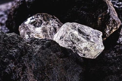 Giải mã bí mật về những vụ phun trào kim cương từ sâu trong lòng Trái đất