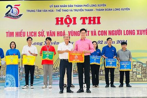 Mỹ Long – THPT Long Xuyên đoạt giải nhất Hội thi Tìm hiểu lịch sử, văn hóa, vùng đất và con người Long Xuyên