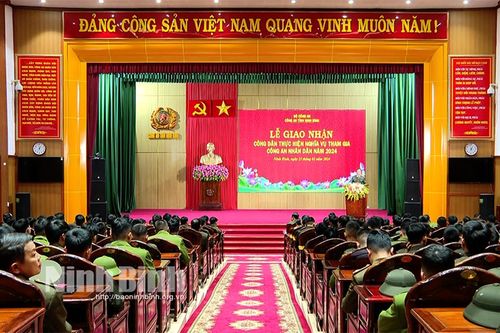 Tổ chức Lễ giao, nhận công dân thực hiện nghĩa vụ tham gia Công an nhân dân năm 2024