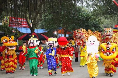 Khai hội mùa xuân Côn Sơn-Kiếp Bạc