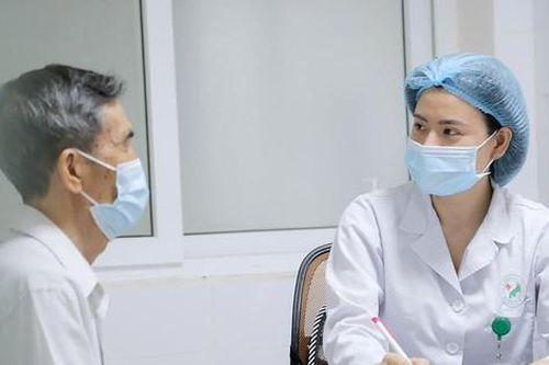 Nhiều hệ lụy vì 'kiêng' đi bệnh viện đầu năm