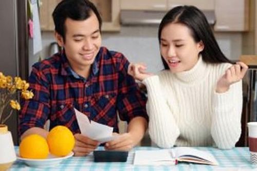 Khảo sát ở Mỹ: Cứ 5 người lại có hơn 2 người thừa nhận 'ngoại tình tài chính'