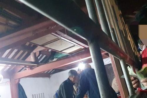 Phát ấn đền Trần kiểu 'tùy tâm nhưng thấp nhất 20.000 đồng', du khách bỏ đủ tiền mới có ấn