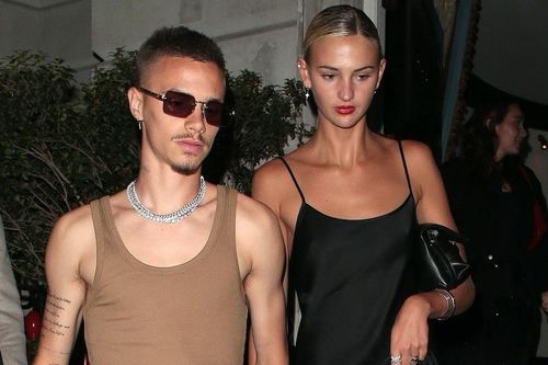 Romeo Beckham chia tay bạn gái người mẫu