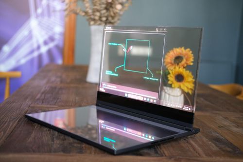 Chiếc laptop có màn hình trong suốt