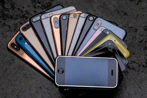 Hơn 1.000 điện thoại iPhone, Samsung đấu giá chỉ 20.000 đồng/chiếc