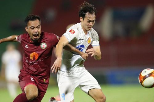Nam Định bất ngờ 'ngã ngựa', V-League kịch tính hơn bao giờ hết