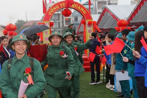 Gần 4.500 thanh niên Thủ đô lên đường nhập ngũ