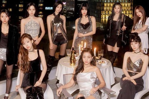 Twice được khuyên 'giải nghệ' sau màn tái xuất thất bại, kém xa Blackpink