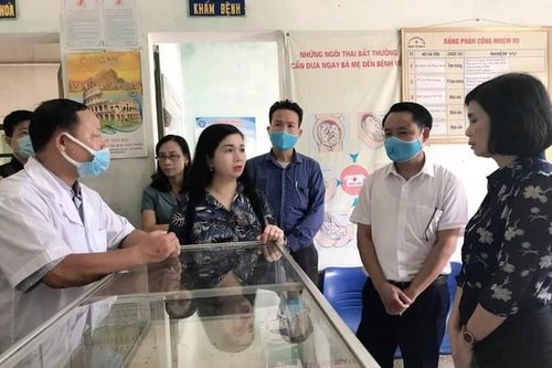 Dành trọn niềm tin, khối óc và trái tim cho y tế cơ sở