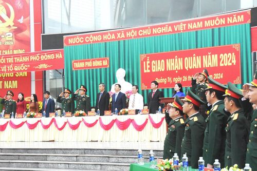 Lễ giao nhận quân trang trọng, nhanh gọn tại Quảng Trị