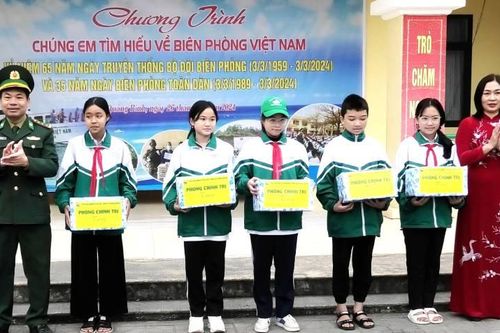 Quảng Bình tuyên truyền, giáo dục và bồi đắp tình yêu biên giới, biển đảo cho thế hệ trẻ