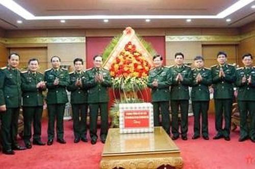 Thượng tướng Vũ Hải Sản thăm, chúc mừng một số đơn vị quân y nhân Ngày Thầy thuốc Việt Nam