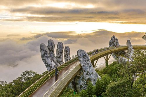 Tạp chí Hong Kong ví Sun World Ba Na Hills đẹp như bước ra từ phim điện ảnh