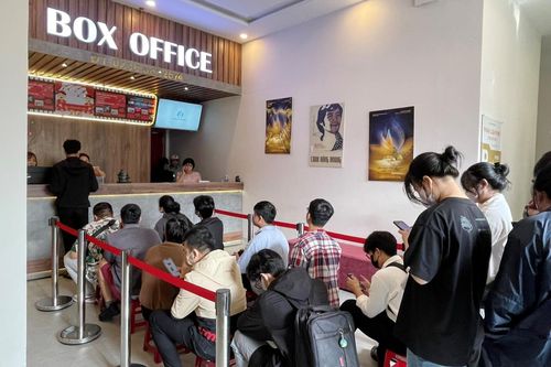 Khán giả Đà Nẵng đổ xô tới rạp xem Đào, Phở và Piano