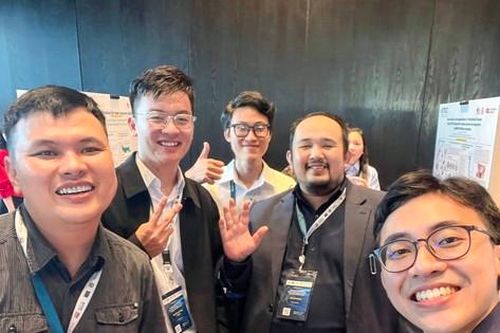 Từ vỏ sầu riêng bỏ đi, nhóm sinh viên chuyển hóa thành vật liệu lưu trữ năng lượng