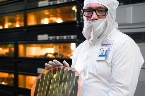 Intel ra mắt mảng gia công chip theo hệ thống dành cho kỷ nguyên AI
