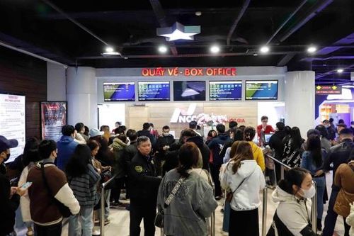 Phim điện ảnh 'Đào, phở và piano' tạo cơn sốt với bạn trẻ Thủ đô Hà Nội