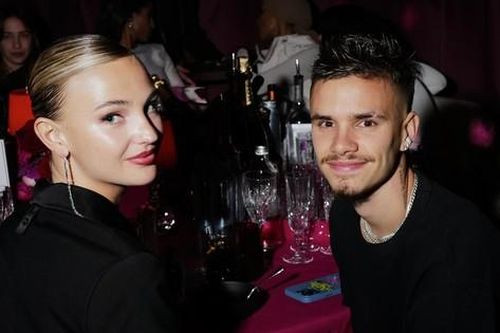 Con trai Beckham chia tay bạn gái sau 5 năm