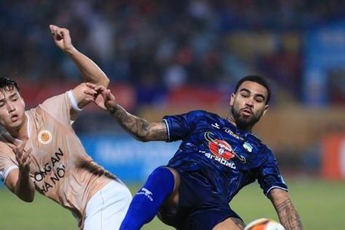 HAGL trả lại vua phá lưới của CAHN, mượn 3 cầu thủ khác 'chữa cháy'