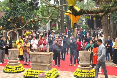 Khai hội truyền thống mùa xuân Côn Sơn - Kiếp Bạc năm 2024