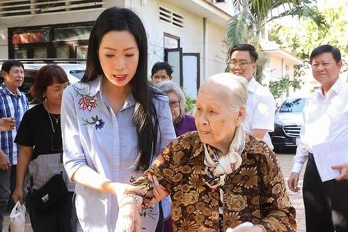 Bảy nghệ sĩ lão thành chính thức đến 'nhà' mới, tạm biệt Khu dưỡng lão Quận 8