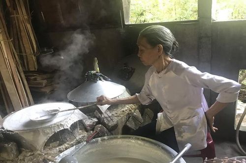 Nghề làm bánh tráng Túy Loan được công nhận là Di sản phi vật thể Quốc gia