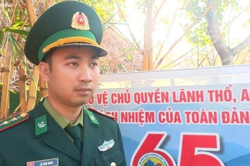 Người con mang quân hàm xanh của bản làng biên giới