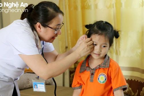 Nhân viên Y tế học đường: Người 'nhiều vai'