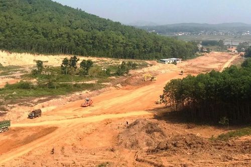 Chậm tiến độ bàn giao mặt bằng, thi công Dự án Cao tốc Biên Hòa-Vũng Tàu