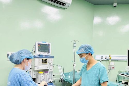 Bộ trưởng Y tế gửi thư chúc mừng nhân ngày Thầy thuốc Việt Nam