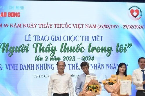 Báo VietnamPlus được xướng tên trong hai cuộc thi viết tôn vinh về y, bác sỹ