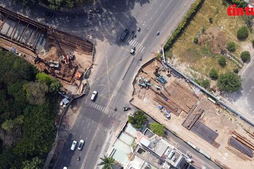 TP Hồ Chí Minh: Lắp đặt hai cầu vượt tạm để thi công hầm chui Trần Quốc Hoàn nối Nhà ga T3