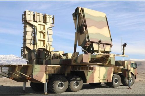 Iran ra mắt 2 hệ thống tên lửa phòng không tiên tiến giữa lúc 'nước sôi lửa bỏng'