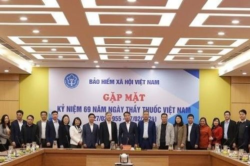 Ngày Thầy thuốc Việt Nam: Đảm bảo quyền lợi tốt nhất cho người tham gia bảo hiểm y tế