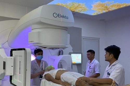Kỷ niệm 69 năm Ngày Thầy thuốc Việt Nam (27-2-1955 - 27-2-2024) Bệnh viện Ung bướu tỉnh: Nỗ lực phát triển chuyên môn kỹ thuật cao